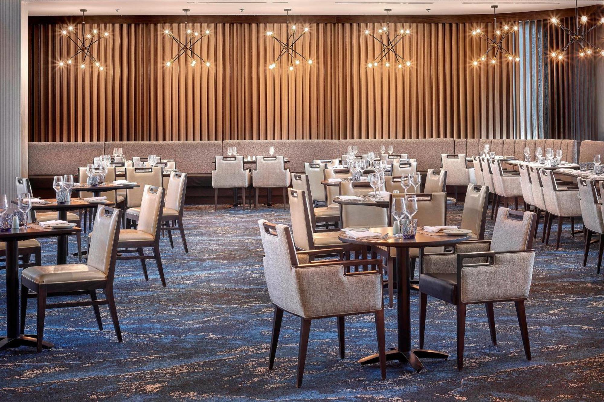 The Westin Calgary Airport Hotell Eksteriør bilde