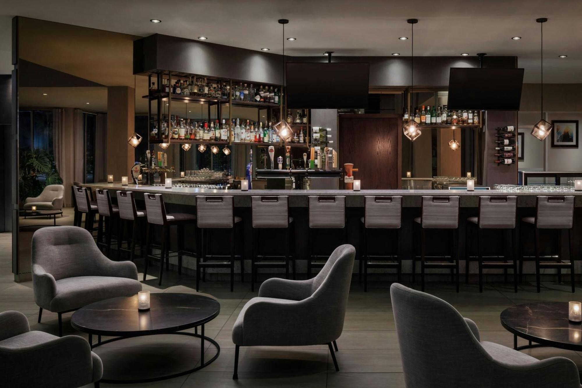 The Westin Calgary Airport Hotell Eksteriør bilde